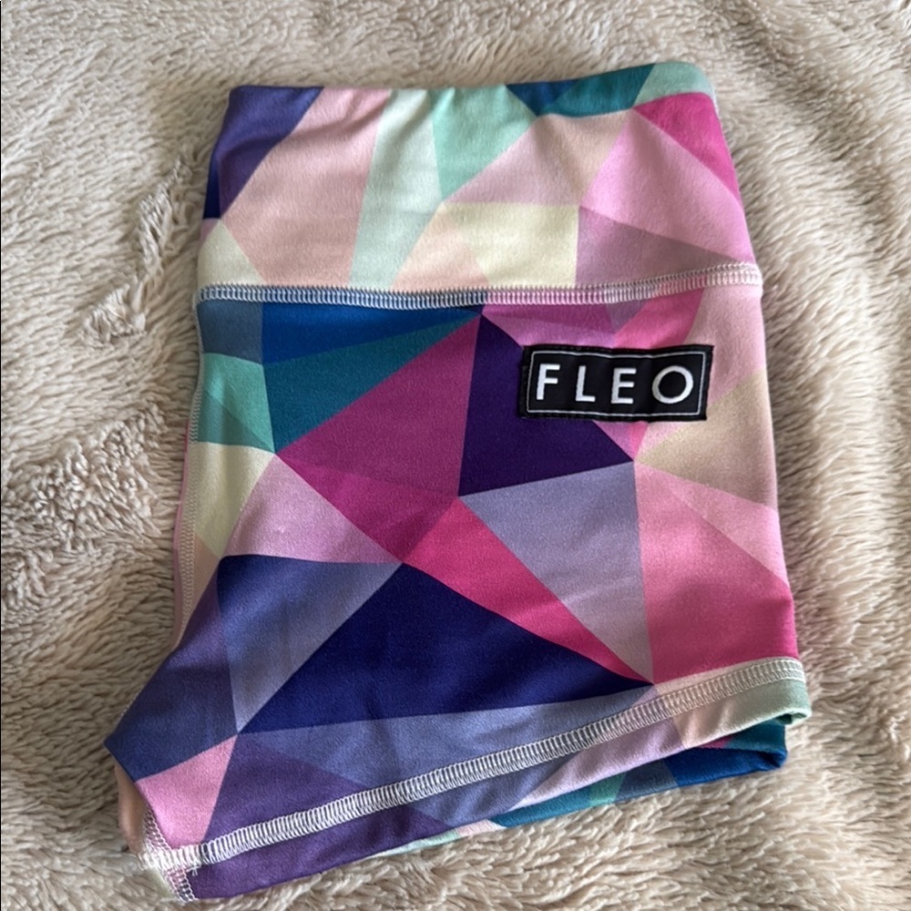 Fleo Athletic Shorts Small Geometric Multicolor
